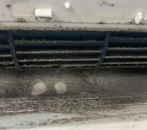 永州市空调吹的风有股烧焦味是怎么回事